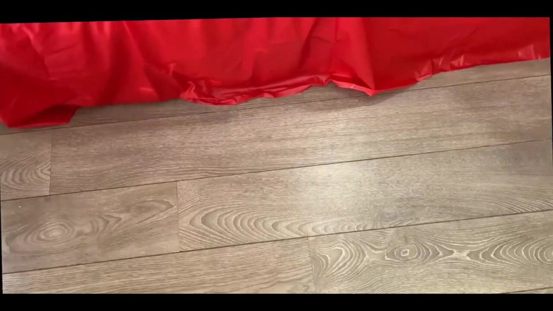 Crazywifeslut: Neredeyse dokunabilirsiniz