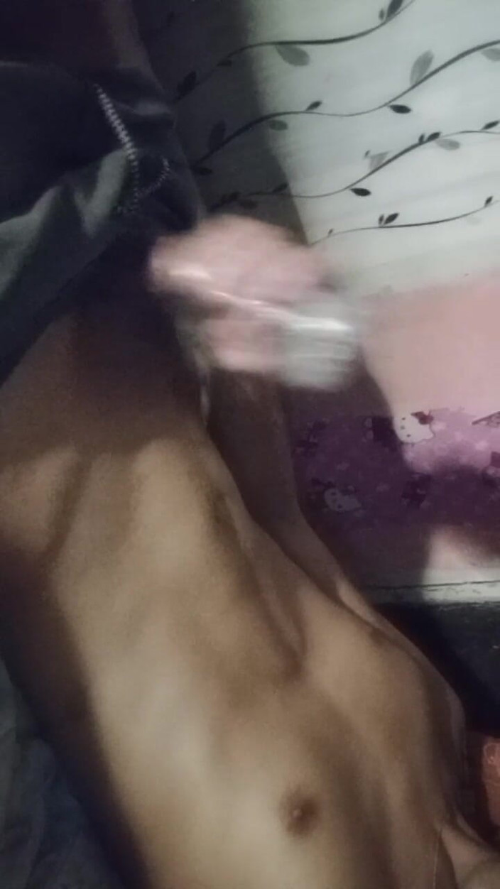 Sunflower Baby 69: Giocare con un sex toy