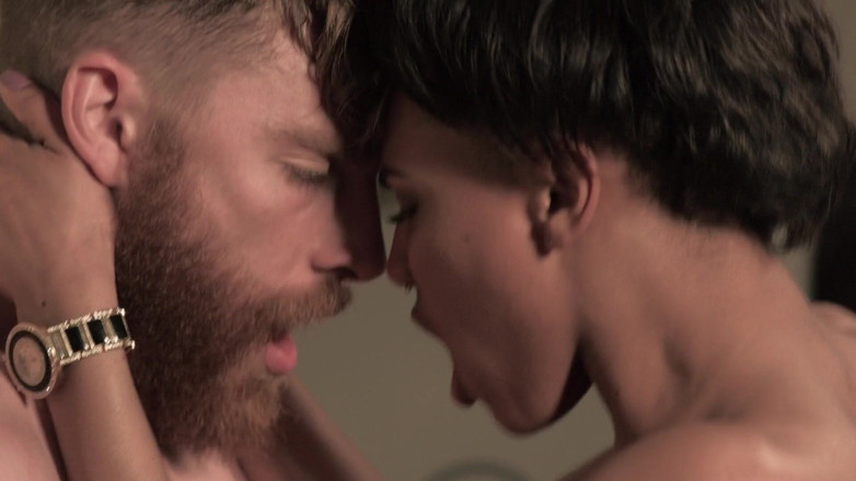 Adam & Eve: hot sanvli randi apne andar saphed land leti hai