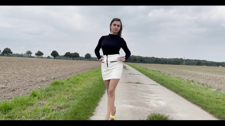 Goddess Lena: Andando de salto parte 2