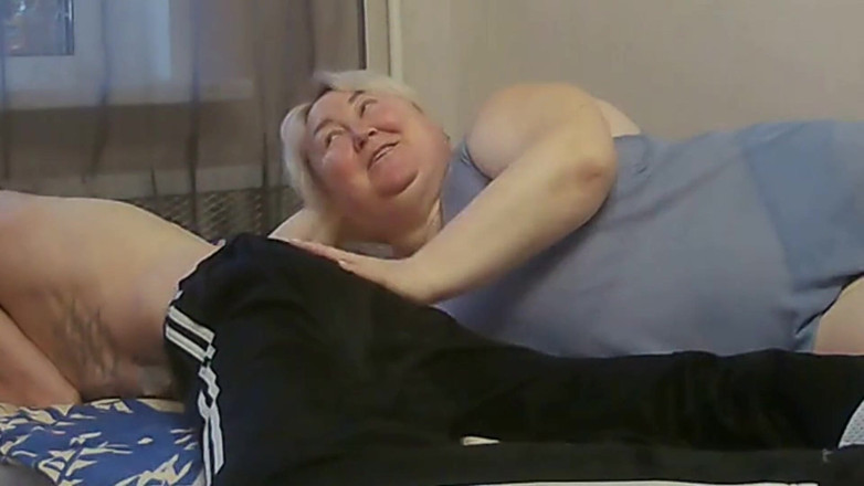 Zona901: 핫한 정액으로 입에 사정할 때 따먹히는 시어머누