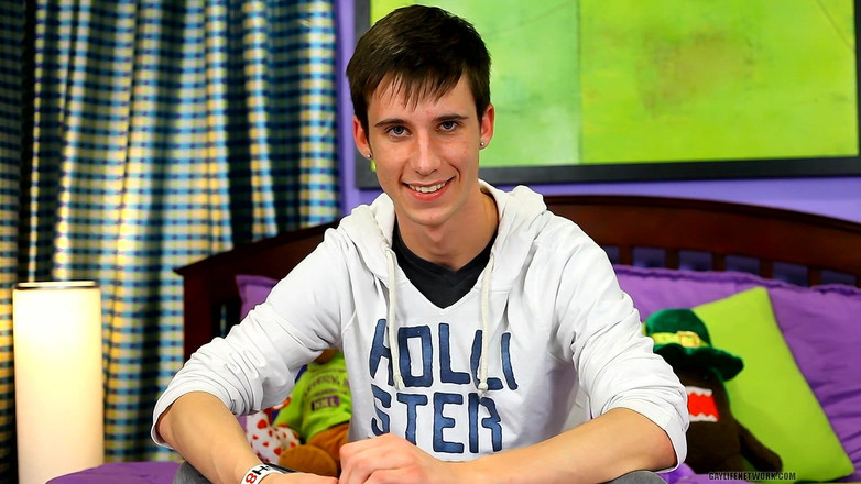 Lollipop Twinks: Un'intervista "mordente" con adrian