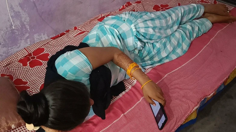 YOURAMRITA04: Hot 20 Yers Old Indian Bhabhi Cheated on Her Husband