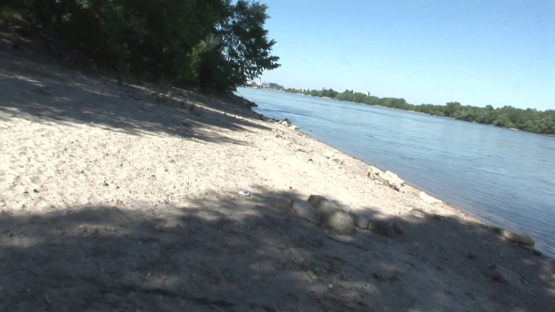 TuttiFruttiClub: Joven Rita River side casting