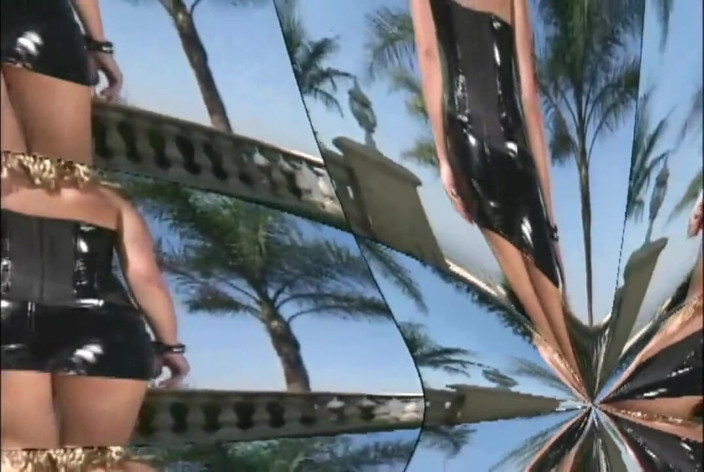 DOUBLE X: Una polla en el culo y otra en el coño,...