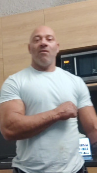 보디빌더 아빠 빨아