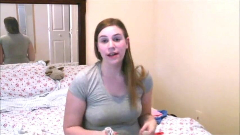 Selfgags classic: Alex interpreta a una damisela - parte 2: capturado y amordazado