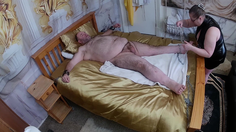 Aaexperiencesltd: Hadiah Booboo untuk dildo baru dari penggemarnya, dengan bentuk bantuan...