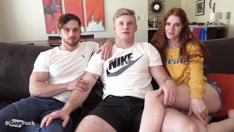 Bi Guys Fuck: Dustin Hazel ฉีกกางเกงในตัวโปรดของ Troy Daniel