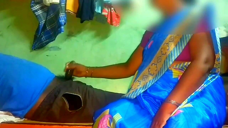 Desi Sathiya: Blowjop makcik suri rumah India