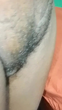 Ở nhà một mình