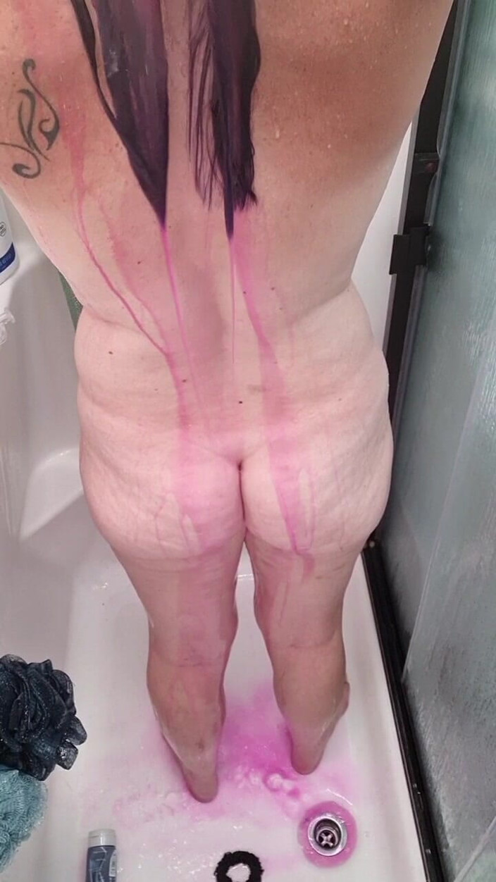 KittieNoOne: Prendre une douche
