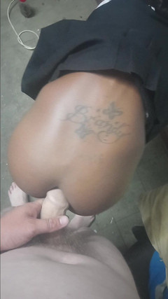 hothouse18xxx: Stieftochter Neckt Stiefvater Ihren Arsch, Sie Reibt Ihren Arsch an...