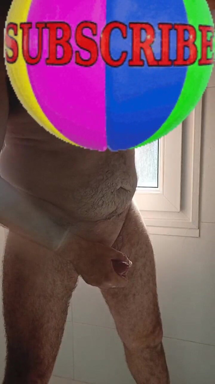 Xauencaliente: Handsome Mature Chubby with Big Fat Cock Shaving My Cock...