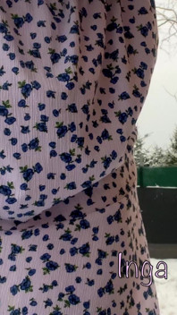 Gadis melancap dan kencing di taman