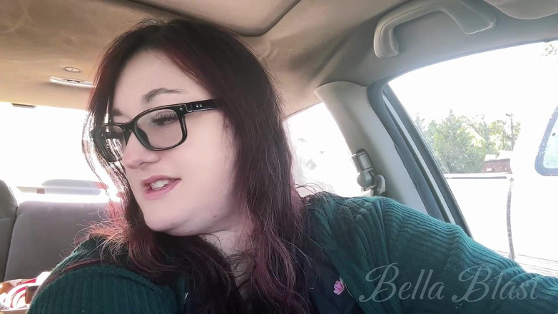 BellaBlast: Uber Fart Hotbox zamienia innego niewolnika w fart niewolnika
