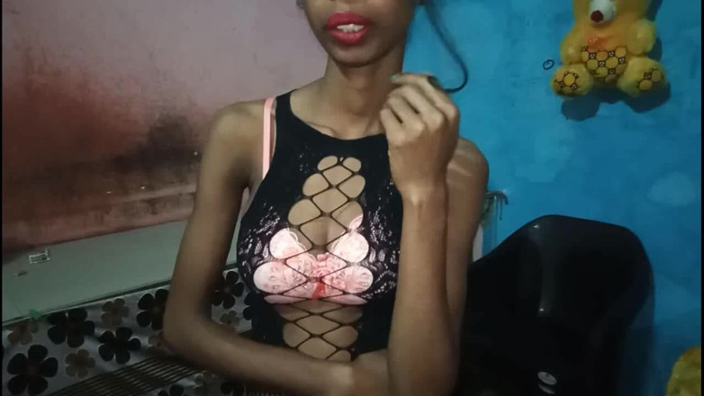 Truefuker: Desi Tina belt electretion-man en neuk me hard