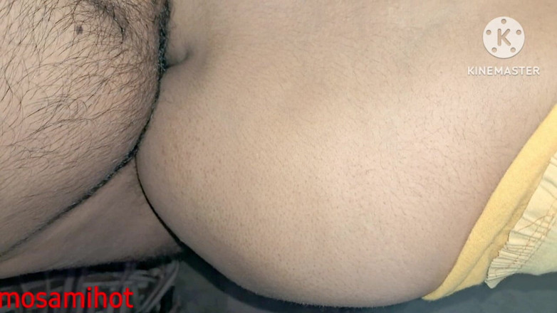 Mosamihot: 친구의 아내를 소년과 고르디로 만들어