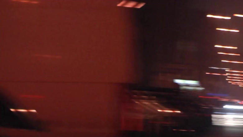 MILF and Big Wet Tits XXX: Sarışın Otobüste Sert Sikiliyor