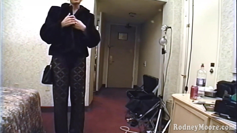 Rodney Moore: Ancient anal and swallow 90s porn early gonzo
