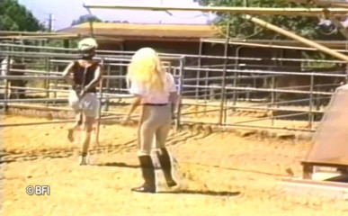 Slave Seks: Vintage farm slave girls.