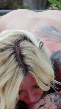 Dekat sebalik Tabir Dengan Awek Blonde Kitt Jones