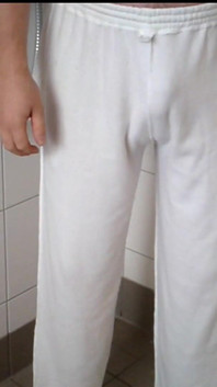 01 - Chcaní v bílých teplácích