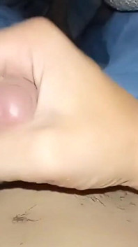 Jugando Con Mi Polla Entre Las Cobijas