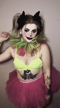 Four New Videos Free Try on Haul Panty Stuffing Fisting Pee