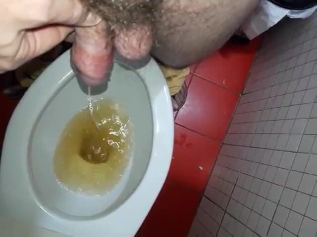 KinkyPigDad: Verga Sudada, Olorosa,queso, Meando