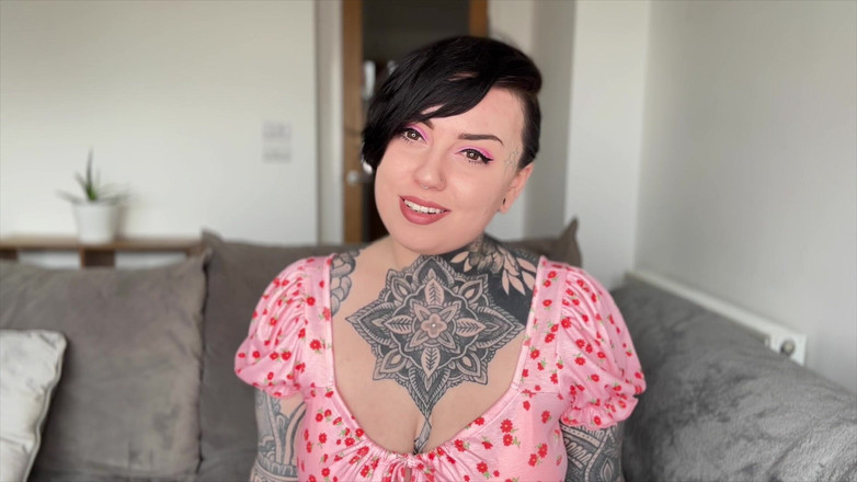 Miss Valentina: Pussy Free Pledge