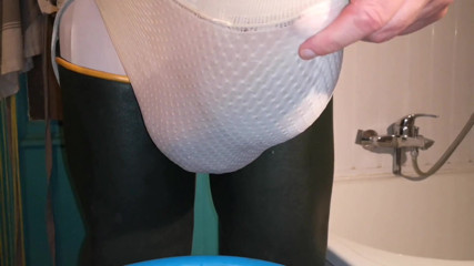 Monster_Meat_: Perverted piss games/bastille part1