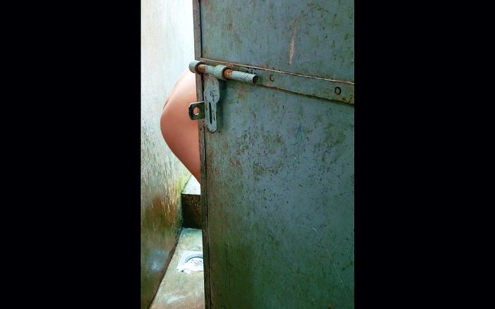 Navrim: 샤워하는 인도 스타일의 목욕하는 Navrim