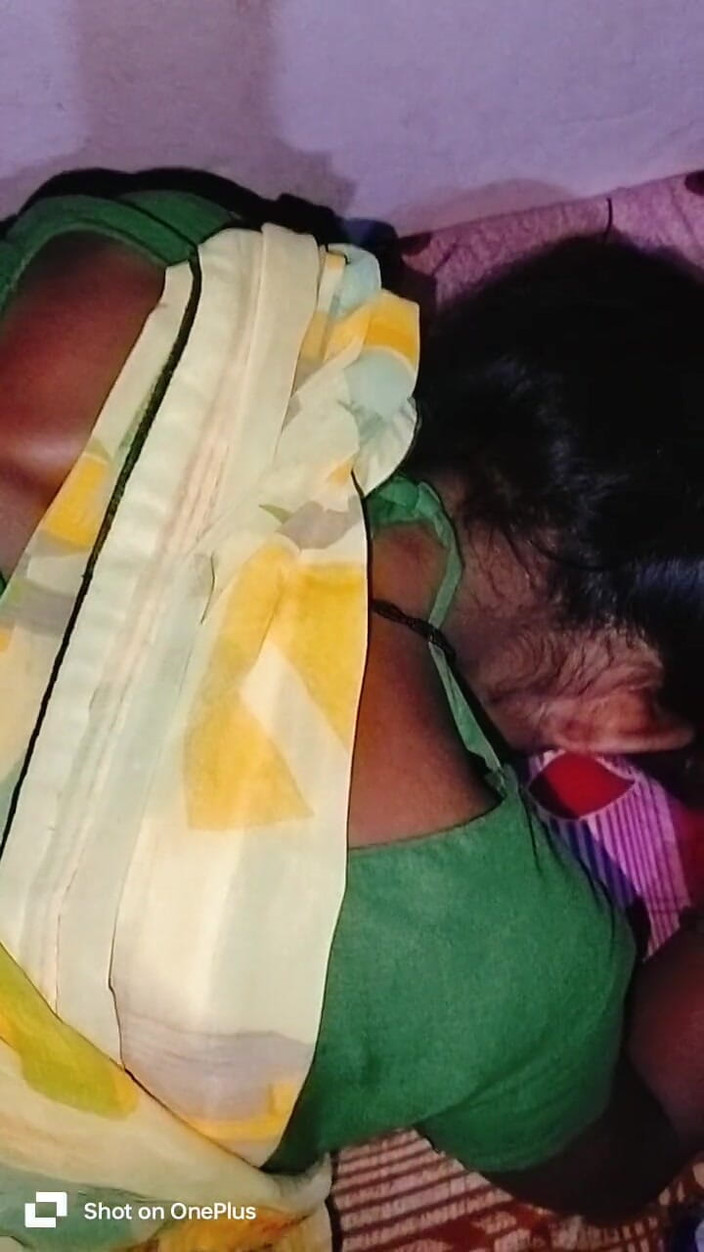 Mava mava: Tatie desi, MMS viral la nuit