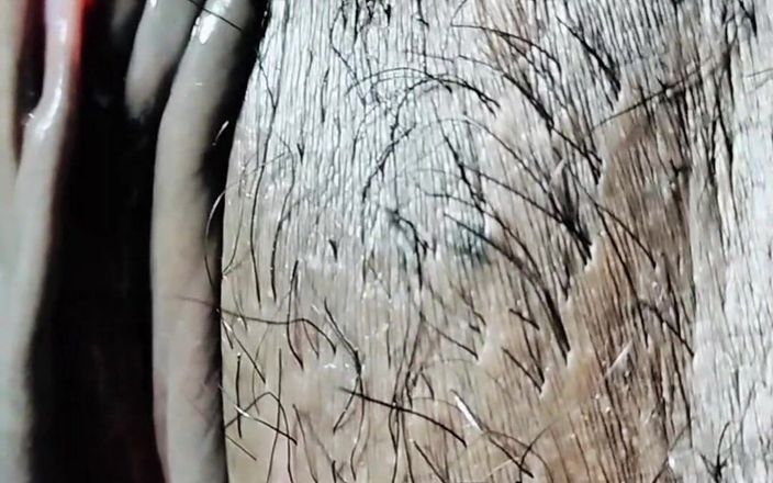 Busty WifeNo1: Minha esposa compartilha dedilhados reais