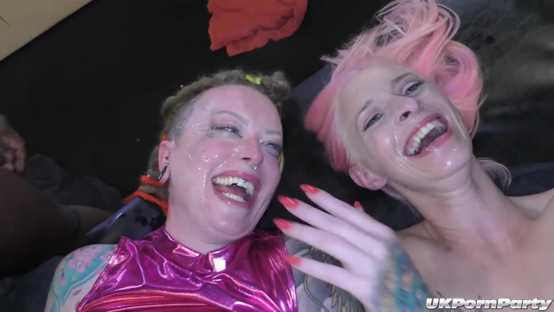 UkXXXpass: Gangbang fuck party, anal and facials