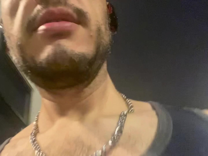 MisterFreak25: Cochino, Loaded Holes, Sperm Enthusiastic and Looking for More