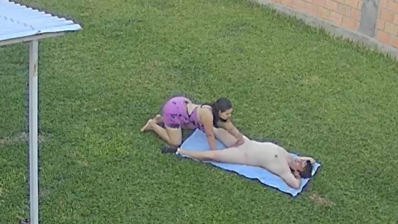 Sashasweet: Suçüstü penis emerken yakalandı