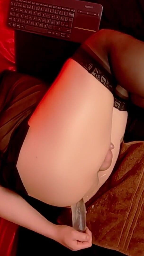 JenniferStarTS: น้องสาวฝึกด้วยของเล่นใหญ่ - Sissyfication