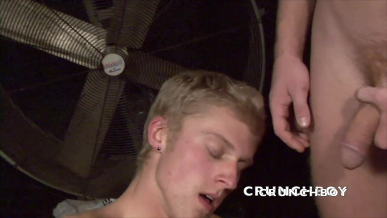Slut twink used bareback by XXL cock: Fantastisk sperma hyllning i munnen xxl runkar