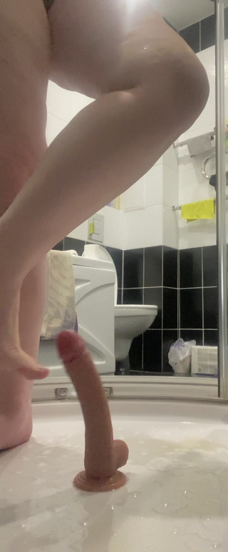 Thumbnail of Piss on Dildo