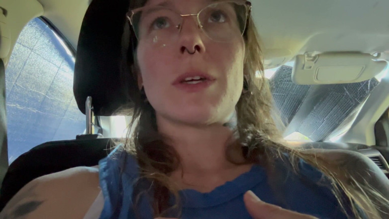 Missellie8: Edging in the Car