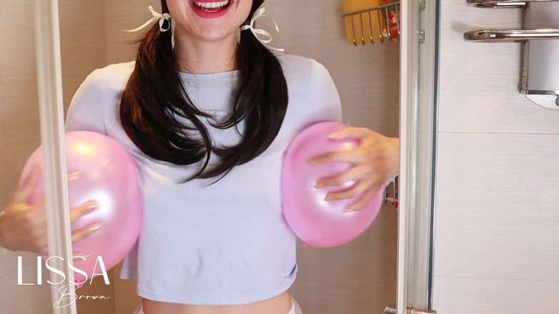 Lissa Brown: Saya melancap dan meletup Belon Air Pada Badan Saya Di...