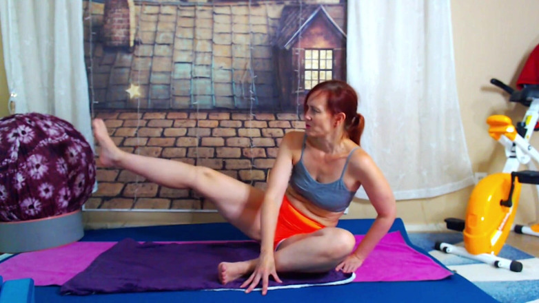 Aurora Willows: Hip mobility strengthening and hip openers. Heals sciatica