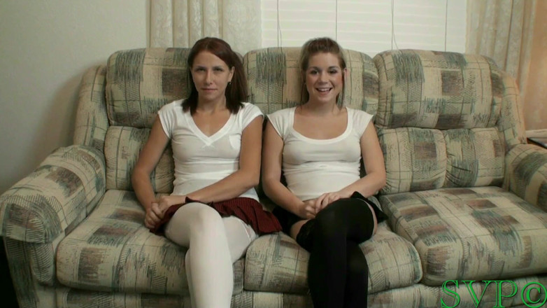 Hot lesbian Stepmothers & stepdaughters: Les Burger Girls, chapitre 1