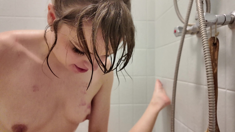 EdgesOfReality: Секс подруги в душе