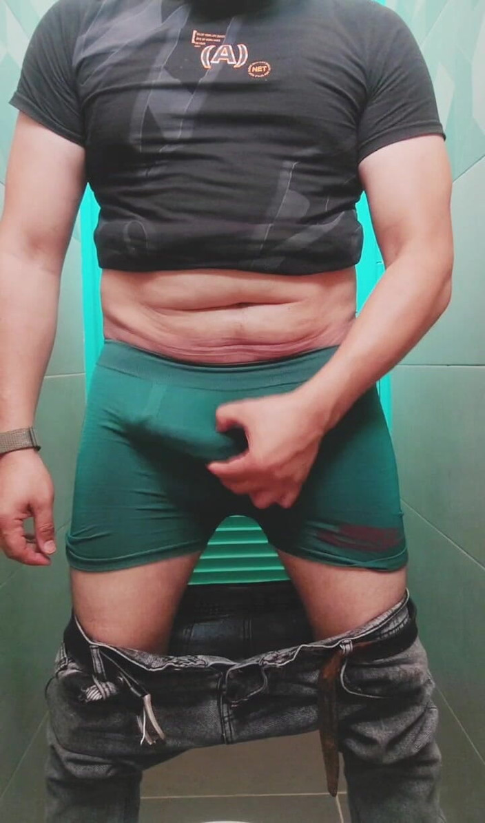 EgyptianStallion82: 玩我的大鸡巴