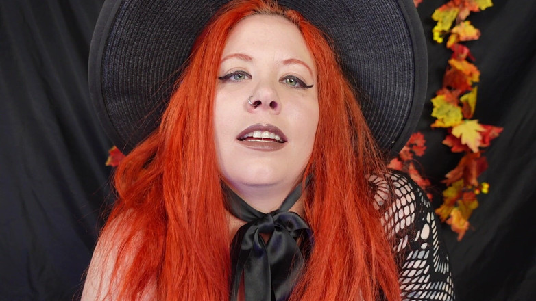 Deanna deadly: 할로윈과 항상 패자인 것에 대해 굴욕을 당하다