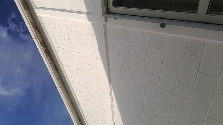 Marga9012: 在办公室。