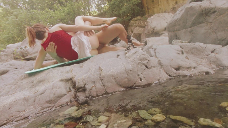 Lizandted: Sex by the river